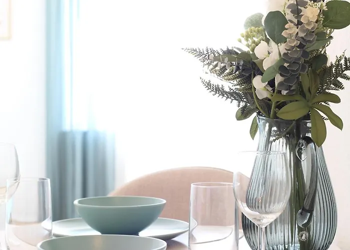 Zentrumsnahe Gruene Tanne Wlan, Kostenloser Pkw Parkplatz , Zwei Betten, Schlafcouch, Kueche * イェーナ